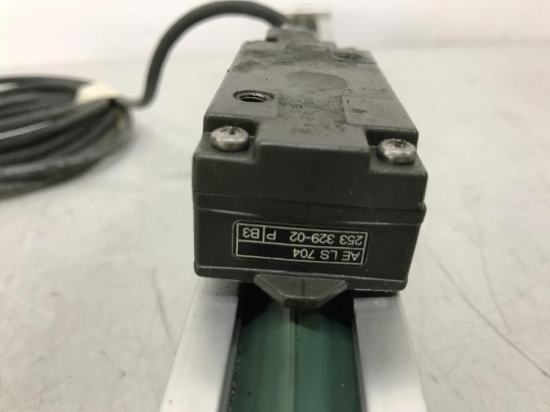 Glasmaßstab, inkrementales Längenmesssystem, Linear Scale, Maßstab mit Glaslineal für Positionsanzeige ohne Stecker Glasmaßstab, inkrementales Längenmesssystem, Linear Scale, Maßstab mit Glaslineal für Positionsanzeige ohne Stecker