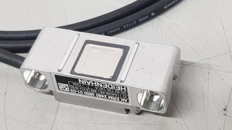Abtastkopf für inkrementales Einbau-Messgerät mit magnetischer Abtastung Baureihe ERM 24xx Abtastkopf für inkrementales Einbau-Messgerät mit magnetischer Abtastung Baureihe ERM 24xx