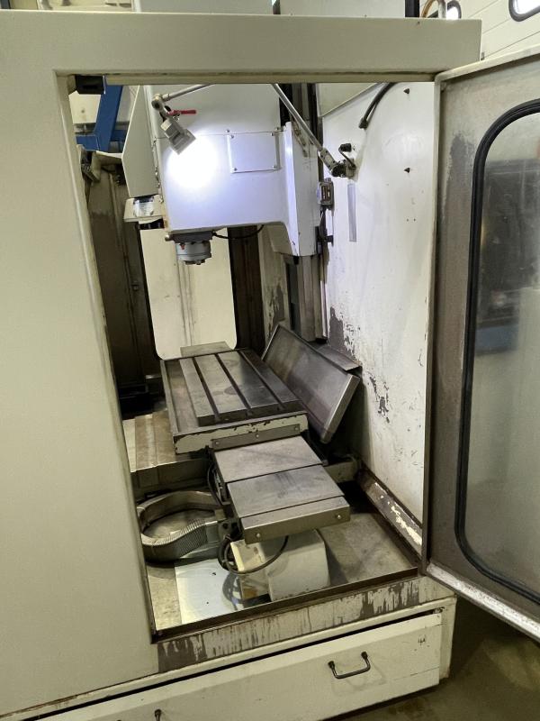 CNC Vertikal Bearbeitungszentrum