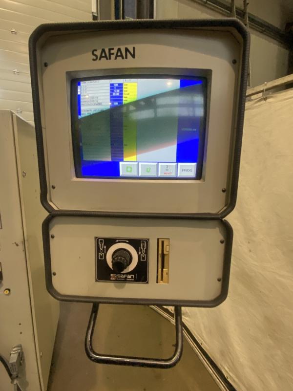 Servo Abkantpresse, Gesenkbiegemaschine mit 4-Achsen CNC Steuerung Servo Abkantpresse, Gesenkbiegemaschine mit 4-Achsen CNC Steuerung