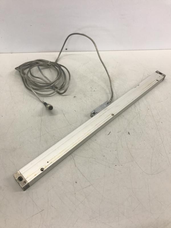 Glasmaßstab, inkrementales Längenmesssystem, Linear Scale, Linear Encoder, Maßstab mit Glaslineal für Positionsanzeige