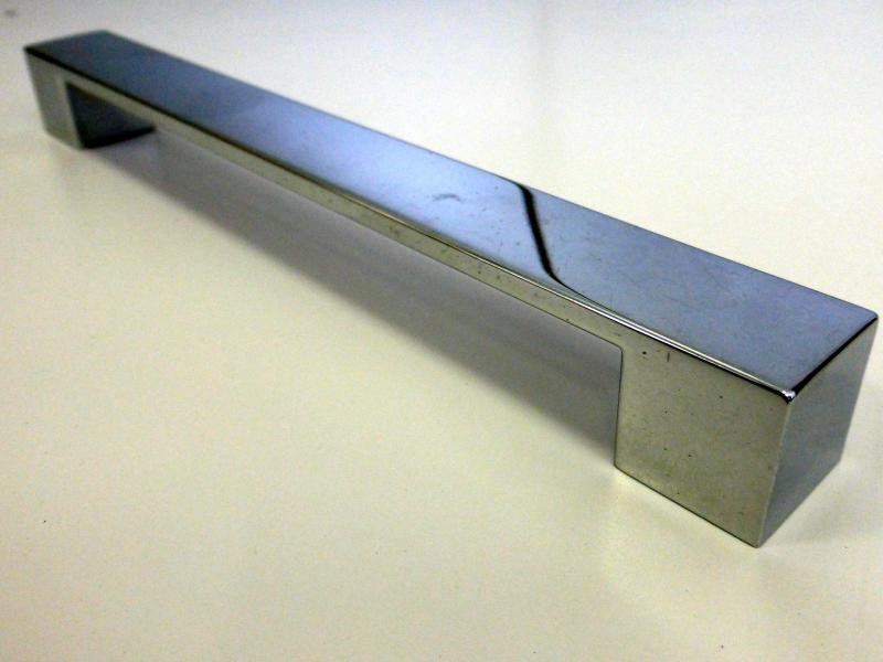 6 Stück Griffe, Möbelgriff, Relinggriff für Küche oder Industrie, Relinggriffe aus Messing verchromt