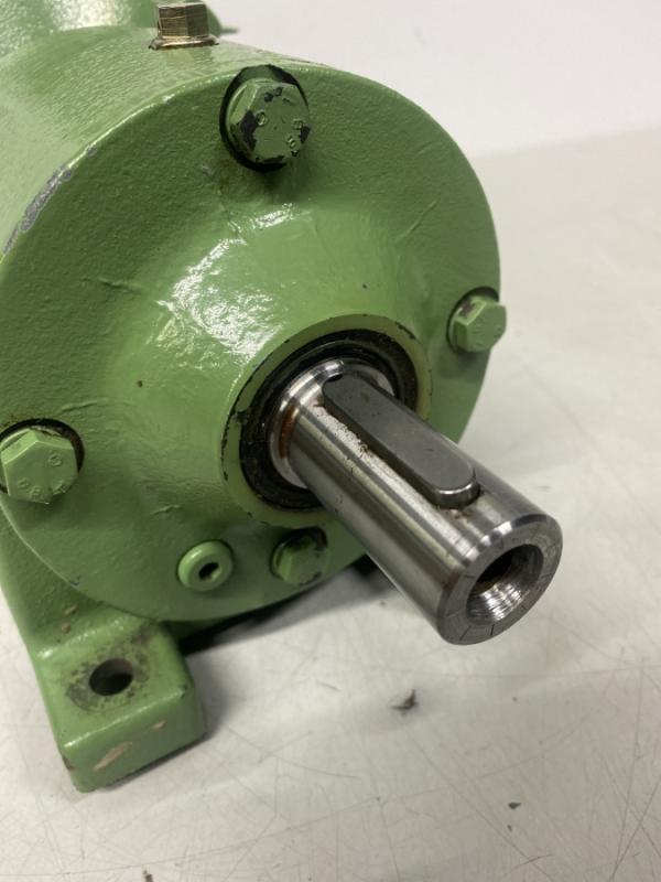 Stirnradgetriebemotor, Getriebemotor, Elektromotor, Käfigläufer, Drehstrommotor