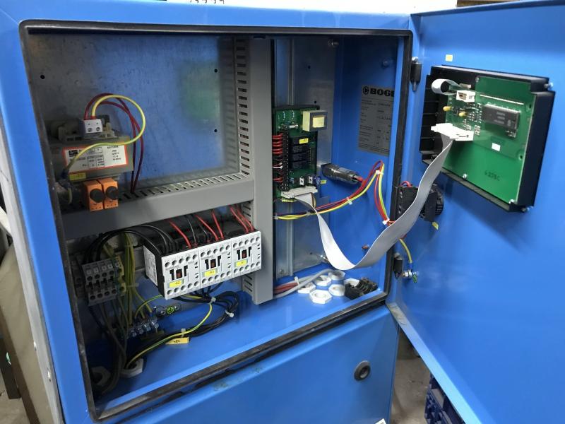 Kompressorsteuerung für Schraubenkompressor oder Kolbenkompressor