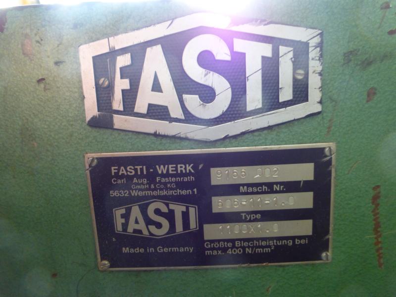 Pneumatische Falzanbiegemaschine, Falzmaschine zur Blechfalz Vorbiegung