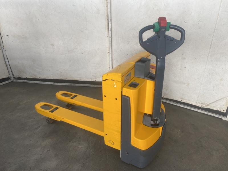Elektro-Gehstapler, Niederflurhubwagen, Ameise, Deichselstapler, Batterie aus Bj 2025