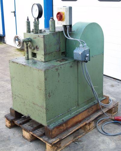 Hydraulikaggregat mit Kolbenpumpe (Reparaturbedürftig)