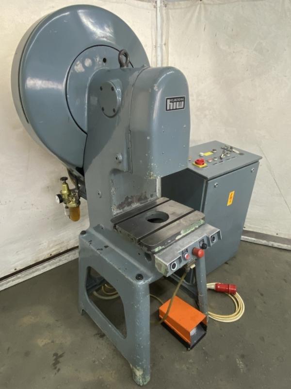 Einständer - Exzenterpresse Einständer - Exzenterpresse