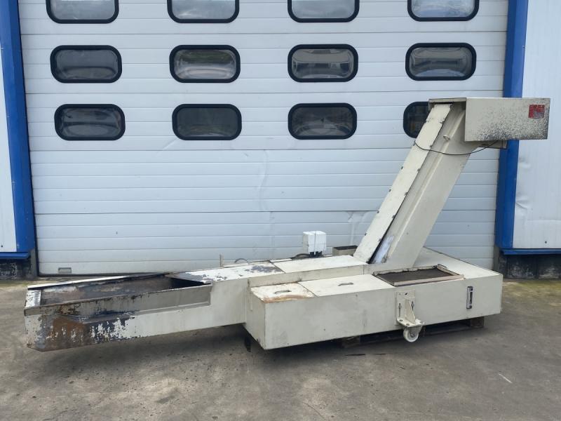 Späneförderer, Kratzförderer mit Kühlmittelbehälter