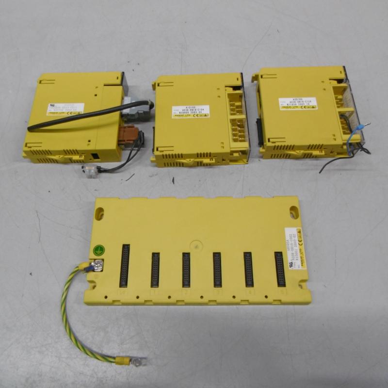 SPS- Speicherprogramierbare Steuerung, Schnittstellen- Baustein, Eingangs- und Ausagansmodul, I/O Unit, Interface Modul, Input- and Output- Modul