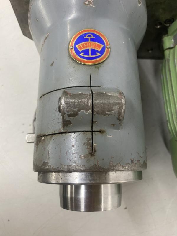 Vertikalfräskopf mit Pinolhub, Fräskopf mit Motorantrieb und MK5