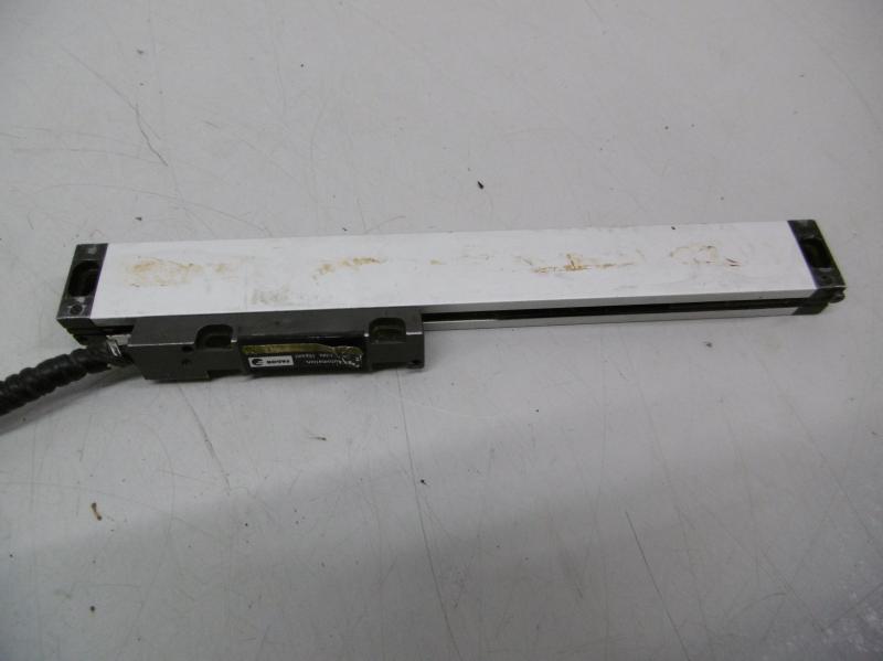 Glasmaßstab, inkrementales Längenmesssystem, Linear Scale, Linear Encoder, Maßstab mit Glaslineal für Positionsanzeige