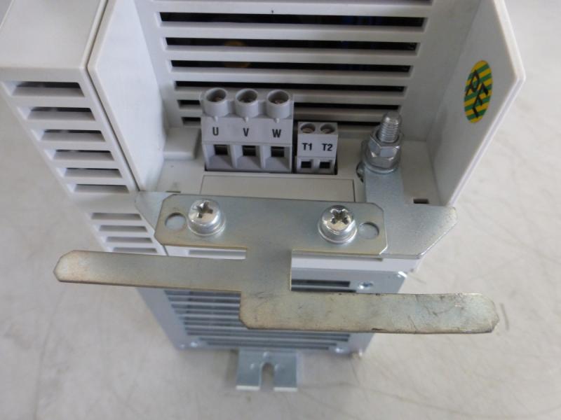 AC- Servoantrieb, Servosteller, Servoumrichter, Servo-Registerregler Global Drive, Antriebsregler