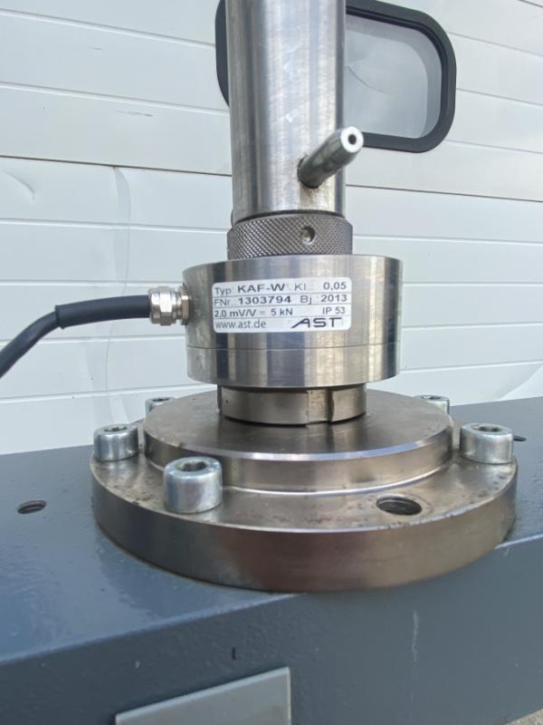 Statische Materialprüfmaschine Universalprüfmaschine AllroundLine mit zwei Prüfräumen