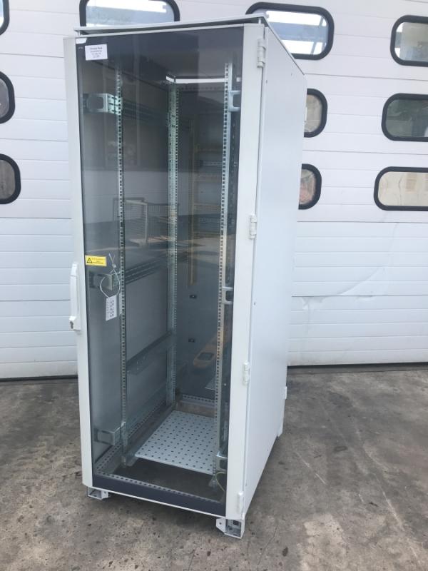 Serverschrank, Serverrack, Netzwerkschrank, PC-Schrank Schaltschrank, Steuerschrank