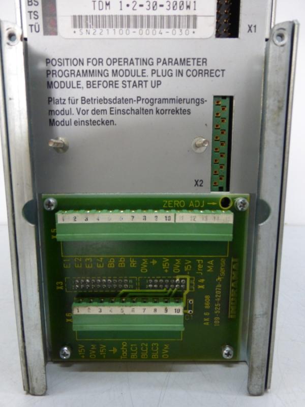 AC-Servoantrieb, Antriebsregler