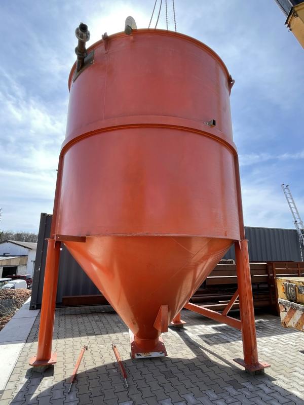 Silobehälter für Schüttgut mit Austrag-Dosierförderband und Waage Silo, Tank, Behälter aus Stahl