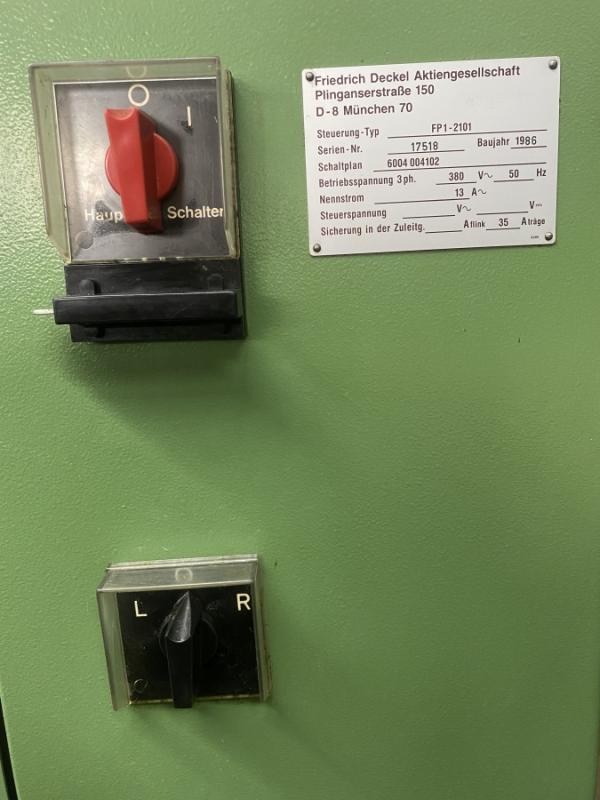 Univ. Werkzeugfräsmaschine mit Aktiv-Digitalanzeige