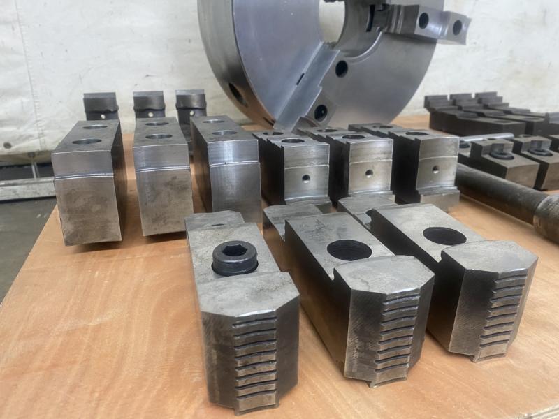 3-Backen Planspiral-Drehfutter Ø 500 mm, mit Kurzkegel DIN 55027 Gr. 11 6 Backensätze