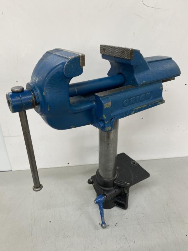 Werkbankschraubstock, Parallelschraubstock mit Schwalbenschwanzführung und Höhenverstellung