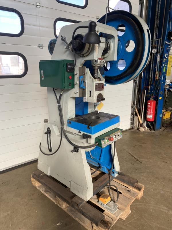 Einständer Exzenterpresse (Reparaturbedürftig)