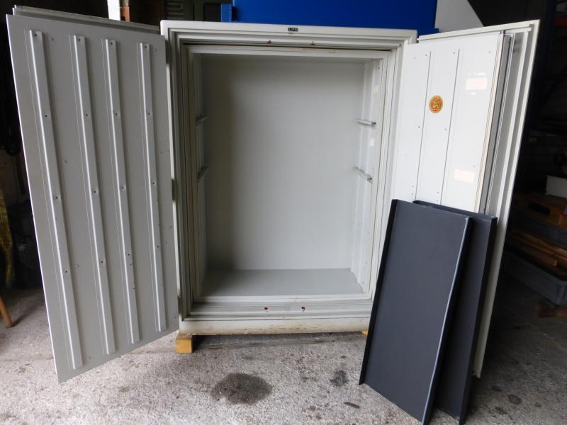 Tresor - Wertschrank - Wertschutzschrank - Brandschutzschrank Tresor - Wertschrank - Wertschutzschrank - Brandschutzschrank