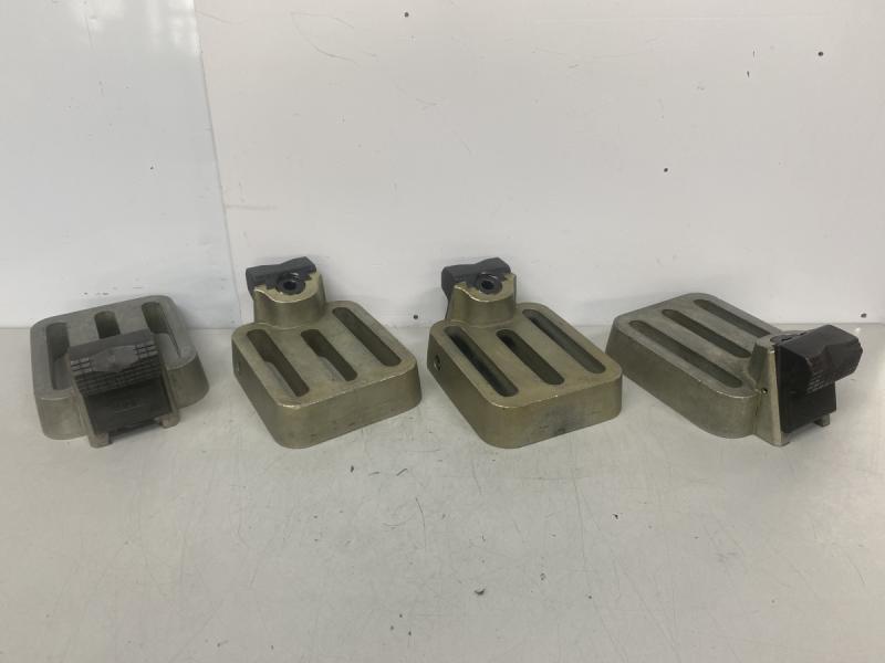 4 Stück Spannelemente, Niederzugspanner, Stabilspannbacken, Spannpratze