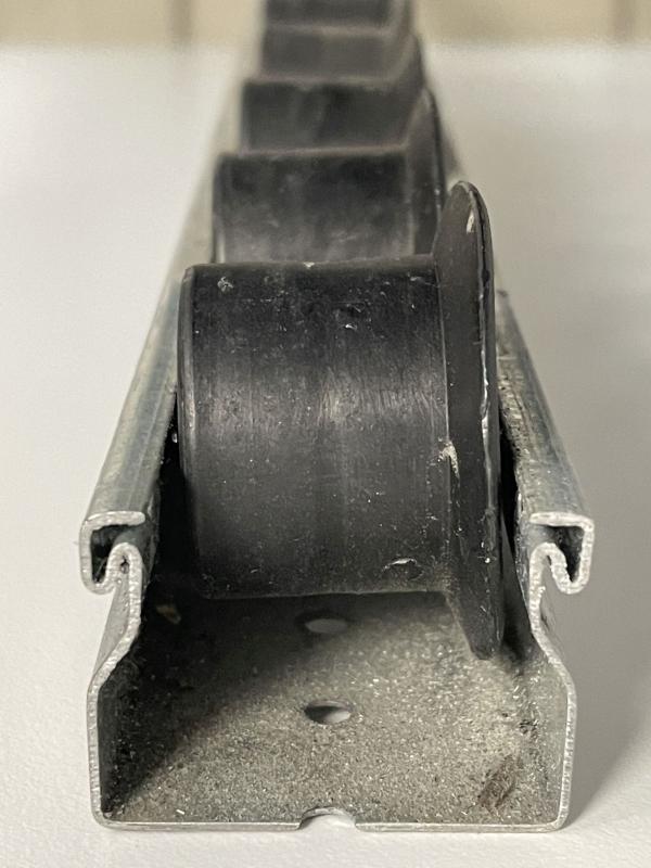 Röllchen U-Leisten, RU-Normal, Röllchenbahn, Kunststoffröllchen mit Spurkranz