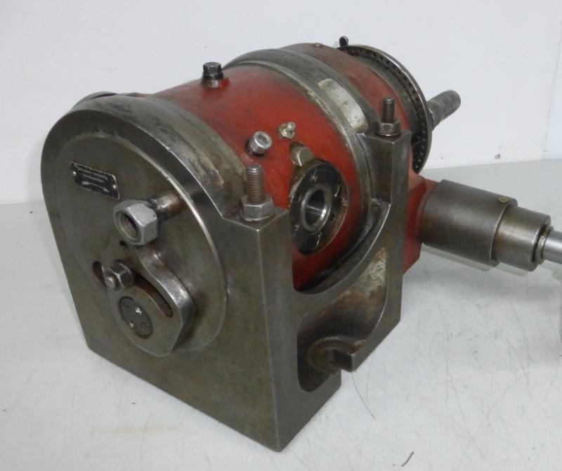 Teilapparat mit Kurbel und Lochscheibe