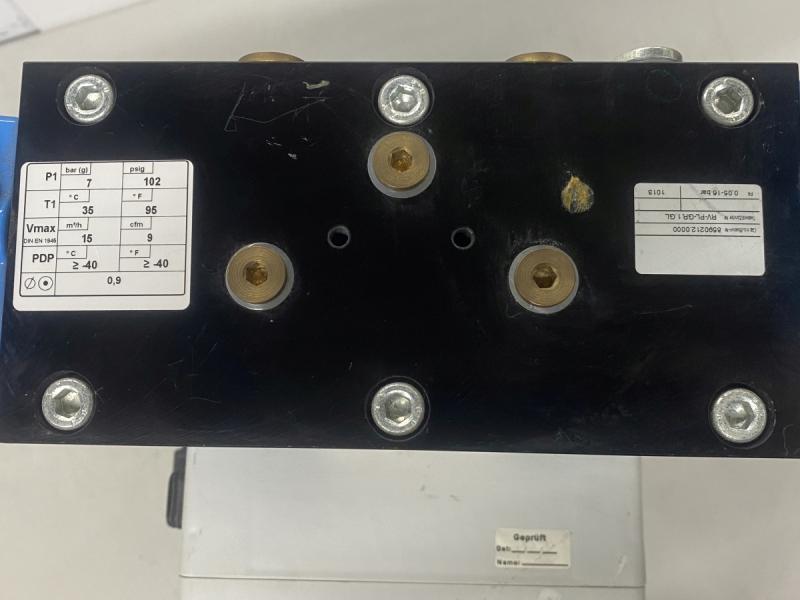 Druckluft - Adsorptionstrockner, Aktivkohleadsorber mit Nachfilter, Drucklufttrockner