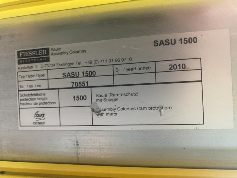 Mehrstrahl- Sicherheits- Lichtschranke, 1 Sender + 1 Empfänger + 2 Reflektoren