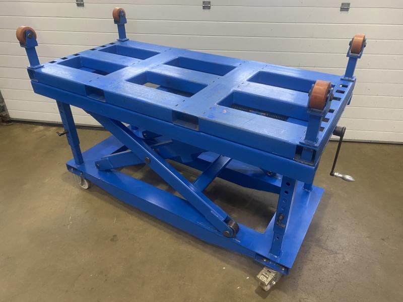 Mechanischer Scherenhubtisch, Idealer Unterbau für 3D Schweißtisch bis 2000 kg