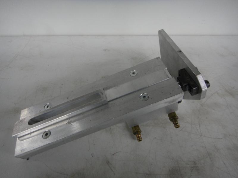 Pneumatische Schwenkspanner DE-STA-CO Schwenkzylinder, Schwenkantrieb, Druckluftspanner