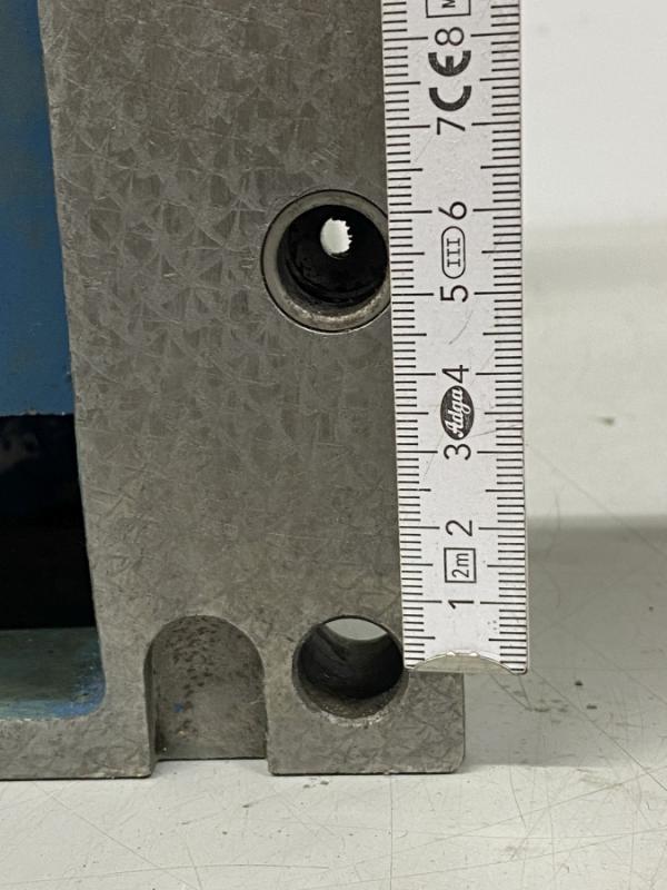 Gegenlager zum Horizontalfräsen, Lagerbock mit Stützlager für lange Fräsdorne, Horizontalbarbeitung