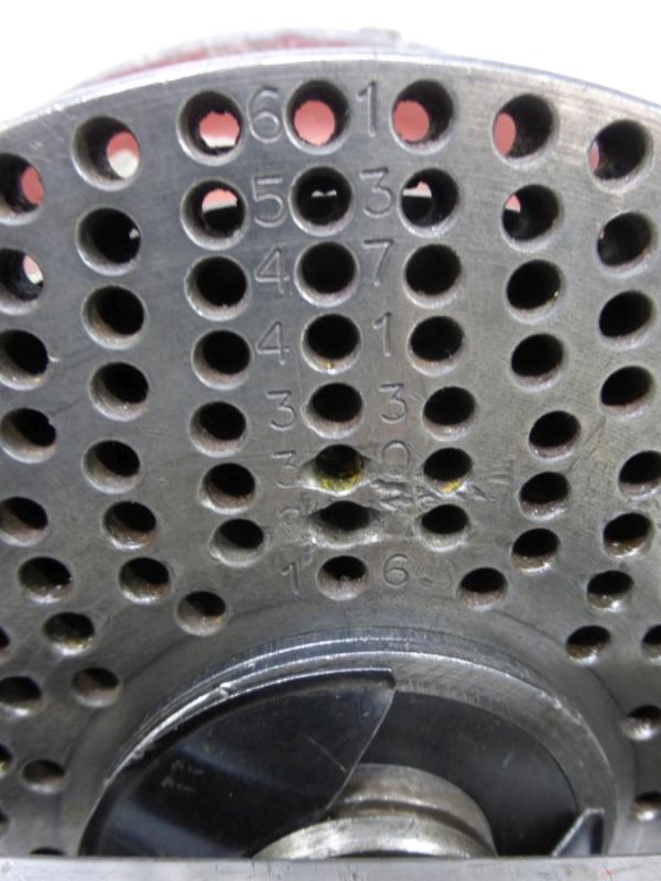 Teilapparat mit Kurbel und Lochscheibe