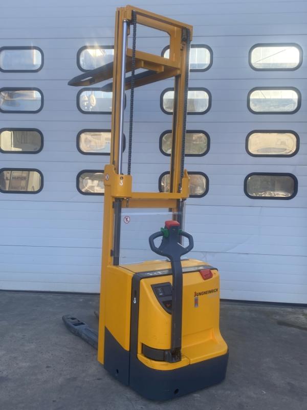 Elektro - Gehstapler, Deichselstapler mit Initialhub, Traglast 1400 kg, Hubhöhe 2500 mm