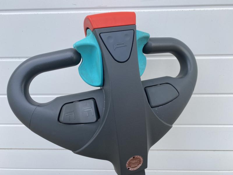 Elektro - Gehstapler, Deichselstapler + Neue Batterie