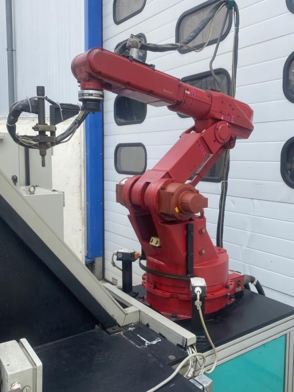 Schweißzelle mit 6-Achsen Industrieroboter, Schweißroboter