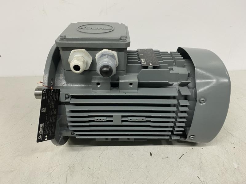 Drehstrom Elektromotor 2,2 kW Drehstrommotor Kraftstrommotor, E-Motor, Käfigläufer, Asynchronmotor