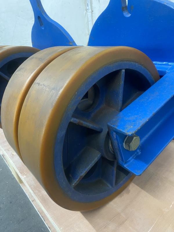 4 Stück Containerräder für ISO-Container, Containerfahrwerk, Containerrollen, Seecontainer Radsatz
