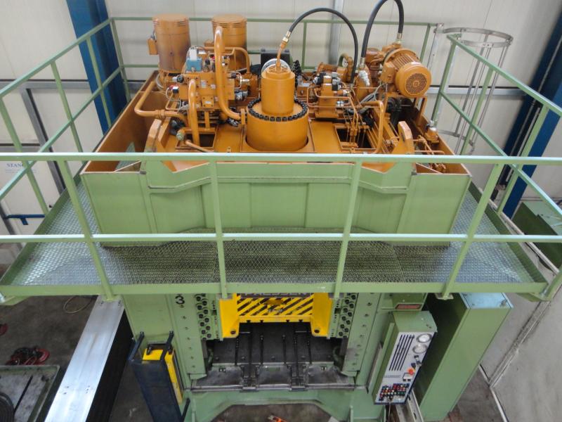 Doppelständer - Hydraulikpresse Doppelständer - Hydraulikpresse