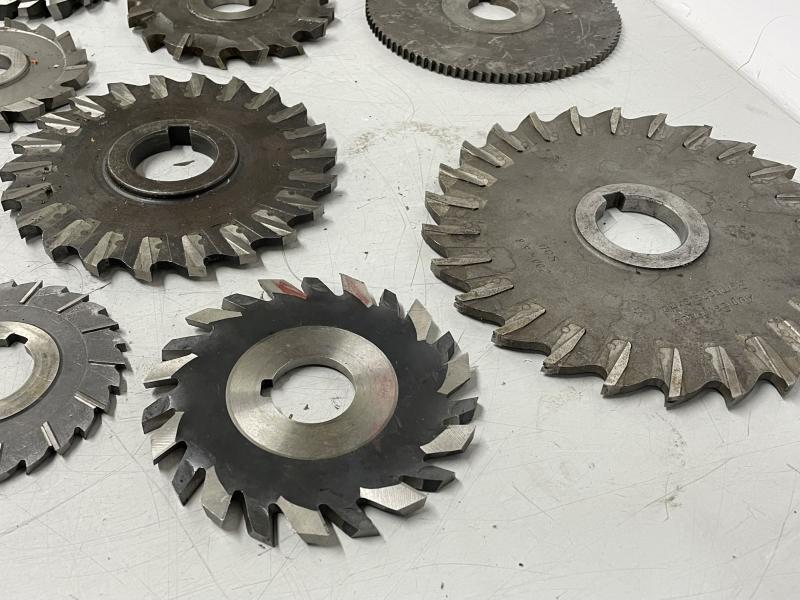 Posten Walzenstirnfräser, Scheibenfräser, Schwalbenschwanzfräser, Winkelfräser, Fräser (22 Stück)