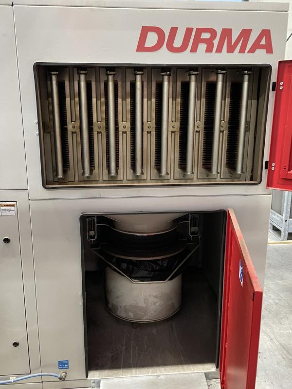 Fiberlaser, Faserlaser-Schneidanlage mit Flachbett- und Rohrlaser