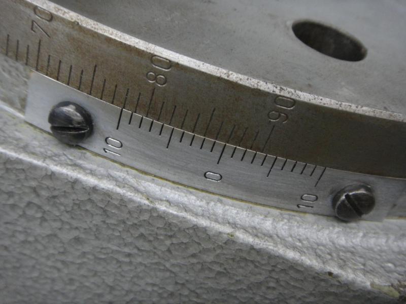 Winkeltisch mit Einbaurundtsich für Fräsmaschine, Rundteiltisch mit Skala zum direkten Teilen