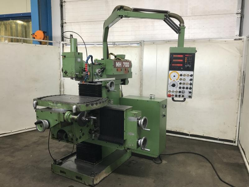 Univ. Werkzeugfräsmaschine