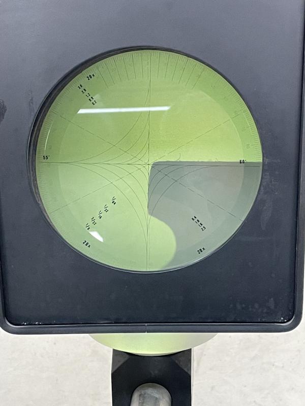Werkzeugvoreinstellgerät mit Profilprojektor-Bildschirm Ø 100 mm