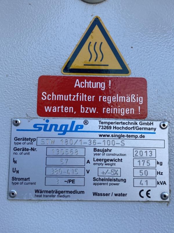 Universal Wasser Temperiergerät mit Elektroheizung und Anschlüssen für Fremdkühlung