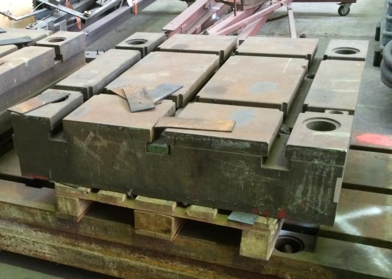 Aufspannplatte mit T-Nuten aus Stahlguß-Grauguß T-Nutenplatte vom Plattenfeld