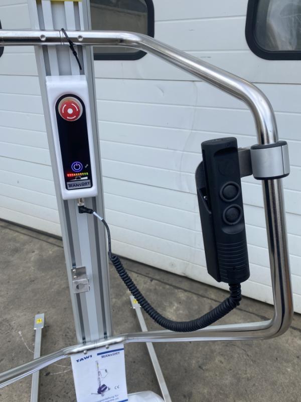 Elektro Ladelift - Mobilift für die ergonomische Handhabung kleiner Lasten Elektro Ladelift - Mobilift für die ergonomische Handhabung kleiner Lasten