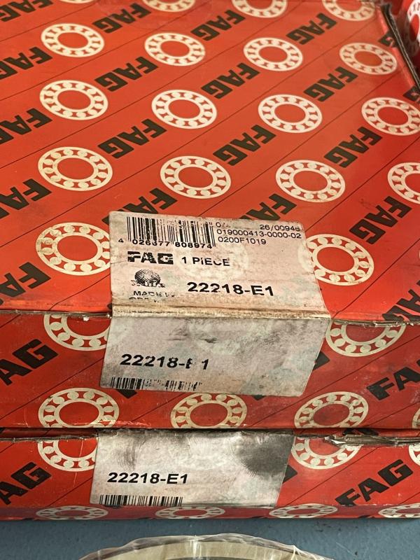 Pendelrollenlager 22218-E1, Wälzlager, Tonnenlager -- 90-160-40